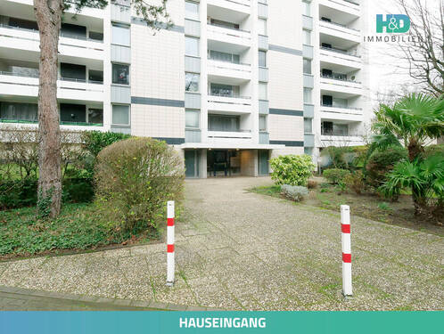Hauseingang.jpg - gut geschnittene luftige ETW mit TG Platz mit Panoramaausblick, direkt am Wald