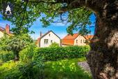 Blick vom Grundstück zum Haus - Freistehendes Wohnhaus mit Potenzial in ruhiger Lage von Gernrode bei Quedlinburg