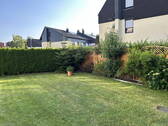 Garten - Traumhafte Gartenwohnung - top modernisiert, sofort bezugsfrei & mit großem Privatgarten
