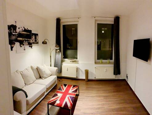 Whg 1 - 8 Zimmer Mehrfamilienhaus, Wohnhaus zum Kaufen in Wismar