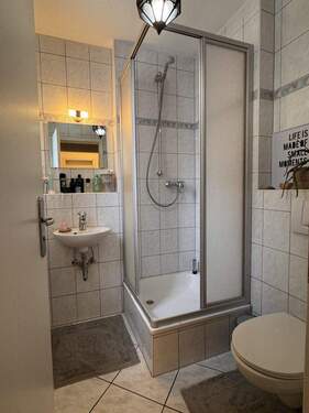 EG Duschbad - 6 Zimmer Reihenendhaus in Feldkirchen