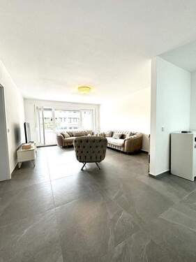 Bild 2 - 2 Zimmer Etagenwohnung zum Kaufen in Wiesbaden