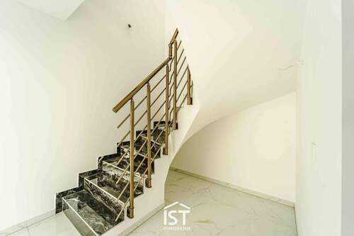 Treppe ins OG - 