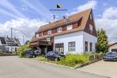Hausansicht - Mehrfamilienhaus, Wohnhaus zum Kaufen in Reutlingen - Sickenhausen
