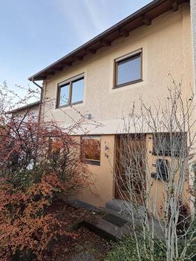 Vorderansicht - Gemütliches Reihenhaus in Meßstetten