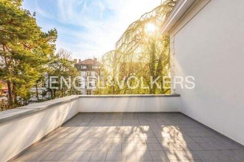 Bei gutem Wetter dient die Terrasse als zusätzliches Wohnzimmer a-fresco - 