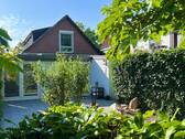 Hausansicht - 7 Zimmer Mehrfamilienhaus, Wohnhaus zum Kaufen in Bremen