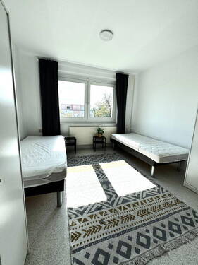 Bild 1 - Zentrale 1-Zimmer-Wohnung mit Balkon - perfekt für Singles oder Pendler!