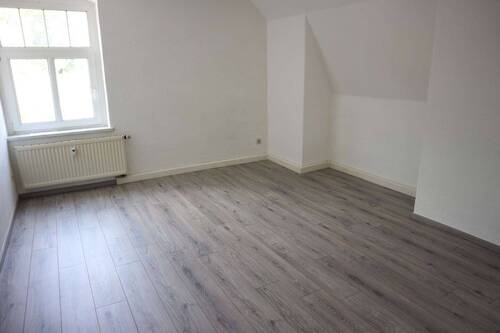 Wohnzimmer Bsp. - 2 Zimmer Etagenwohnung in Wittgensdorf