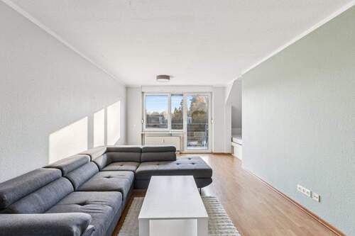 Wohnzimmer Ansicht I - 3 Zimmer Etagenwohnung zum Kaufen in Schönfließ