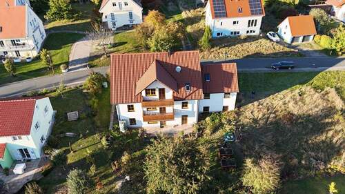 Bild 1 - Mehrfamilienhaus, Haus mit 4 Wohnungen in Bad Neualbenreuth