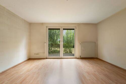 Wohnzimmer - 5 Zimmer Einfamilienhaus zum Kaufen in Leverkusen