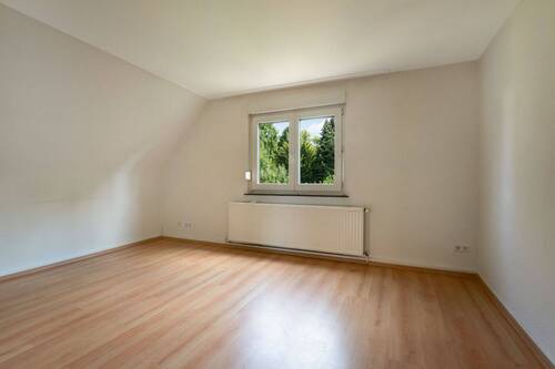 Schlafzimmer - 5 Zimmer Einfamilienhaus in Leverkusen
