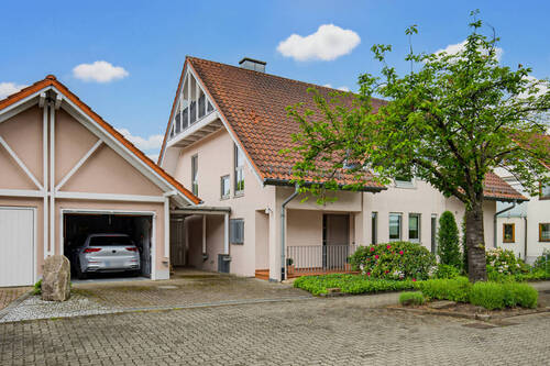 Ihr neuer Wohlfühlort - 8 Zimmer Einfamilienhaus zum Kaufen in Karlsruhe / Grünwettersbach