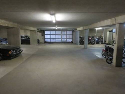 Tiefgarage Foto 2 - 
