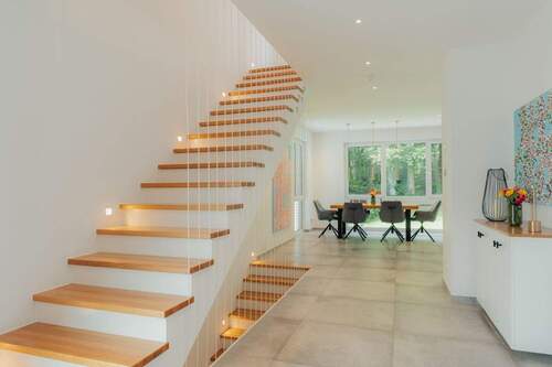 Dielenbereich - 6 Zimmer Einfamilienhaus in Bergisch Gladbach