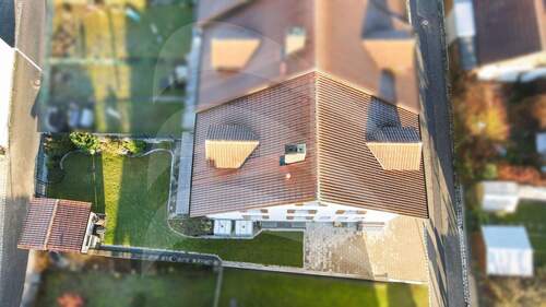 Vogelperspektive - Reihenendhaus mit 155,90 m&sup2; in Dingolfing zum Kaufen