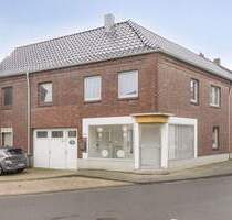 Ein Haus mit Möglichkeiten, Raum für Leben und einem geschützten Innenhof in Gangelt - Breberen! - Gangelt / Breberen