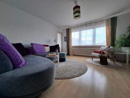 20260228_111727.jpg - ** Ausschließlich für den 1-2 Personenhaushalt ab 45 Jahre! Helle 3 Zimmerwohnung mit Balkon in fußläufiger Entfernung zur Bonner Innenstadt**