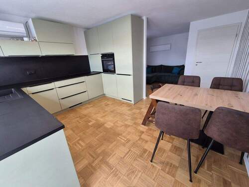 Bild 2 - 4 Zimmer Etagenwohnung zur Miete in Philippsburg