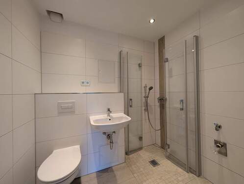 Badezimmer - 3 Zimmer Etagenwohnung in Chemnitz