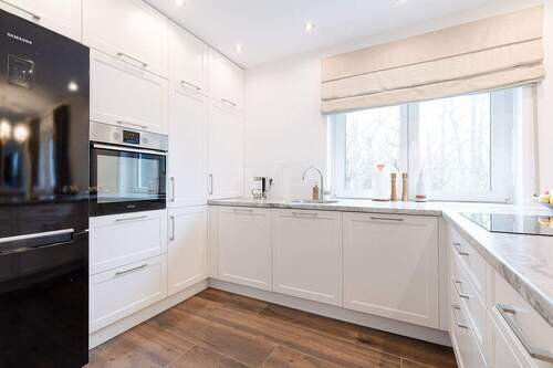 Offene Einbauküche - Etagenwohnung mit 78,50 m&sup2; in Königstein im Taunus zum Kaufen