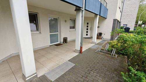 Eingangsbereich zur Wohnung - 5 Zimmer Etagenwohnung zum Kaufen in Datteln