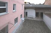 Innenhof - 1 Zimmer Mehrfamilienhaus, Wohnhaus zum Kaufen in Großostheim