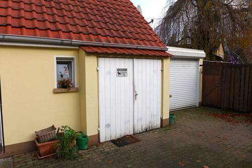 Abstellbereich und Garage - Mehrfamilienhaus, Wohnhaus mit 105,00 m² in Oldenburg zum Kaufen