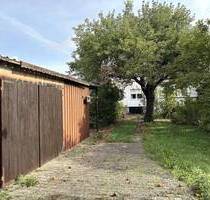 Hier wird Ihr Wohntraum wahr: Idyllisches Grundstück mit einem sanierungsbedürftigem Bungalow - Magdeburg / Kannenstieg