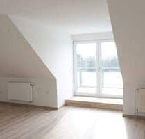 Exklusives Wohnen unterm Dach - mit Balkon und eigenem Stellplatz - Neukieritzsch