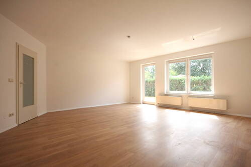 Wohn- Esszimmer - 