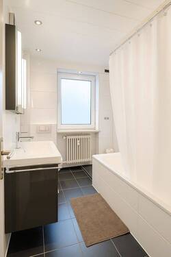 Bad - Etagenwohnung mit 27,00 m² in München zur Miete