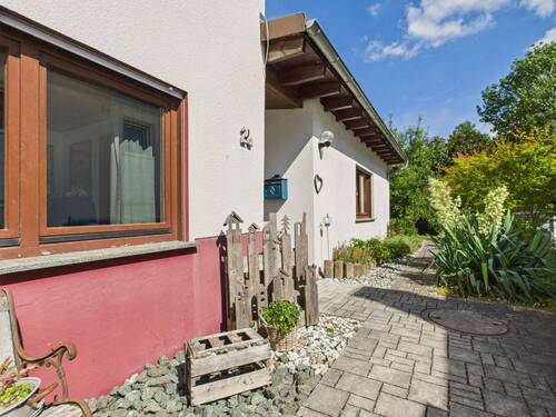 CAM05322G0-PR0012-STILL024.jpg - 6 Zimmer Mehrfamilienhaus, Wohnhaus zum Kaufen in Ehringshausen