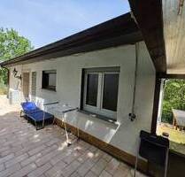 Charmante 3-Zimmer-Wohnung mit großer Terrasse, Kamin und Garage in Trier-Kernscheid