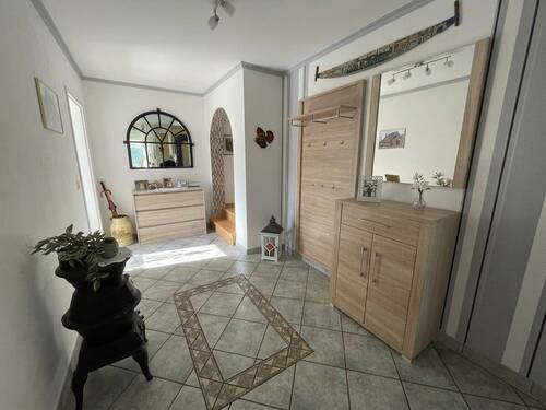 Flur Erdgeschoss - Mehrfamilienhaus, Wohnhaus mit 189,70 m&sup2; in Geestland-Hymendorf zum Kaufen