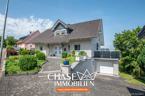 Außenansicht - Kleinod mit Panorama-Weitsicht - Exklusives Ein-Zweifamilienhaus mit Einliegerwohnung in Hehlen!