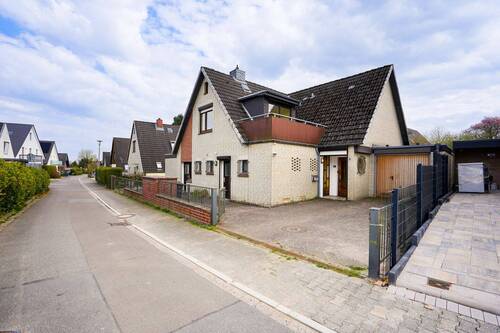 Hausansicht - 9 Zimmer Einfamilienhaus zum Kaufen in Timmendorfer Strand