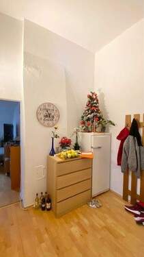 24 Flur, Wohnungseingang.jpg - 