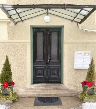 2Hauseingang.jpg - 1 Zimmer Etagenwohnung zum Kaufen in Bad Reichenhall
