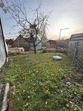 Kleiner Garten auf der Westseite - 