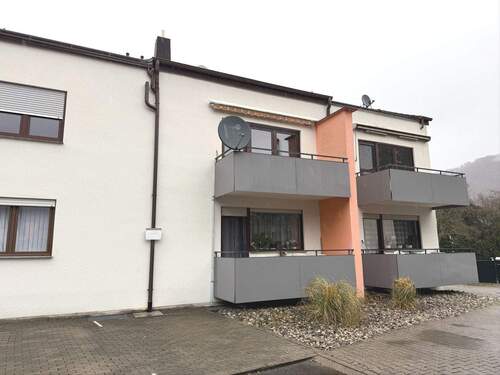 Hausansicht - 2 Zimmer Etagenwohnung in Lenningen