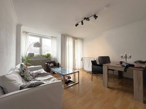 Wohnzimmer - 3 Zimmer Etagenwohnung in Nürnberg