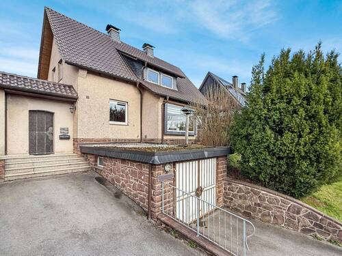 Außenansicht - 6 Zimmer Mehrfamilienhaus, Wohnhaus zum Kaufen in Extertal