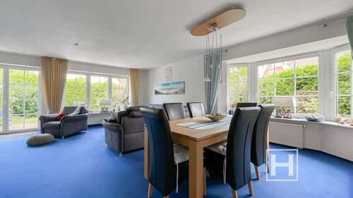 Offener Essbereich - 5 Zimmer Doppelhaushälfte zum Kaufen in Itzstedt