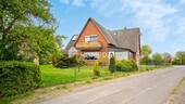 Außenansicht 3 - Zweifamilienhaus mit ca. 300 m² Wohnfläche, Gartenidylle und vielseitigen Nutzungsmöglichkeiten