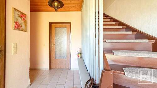 Eingangsbereich - 5 Zimmer Einfamilienhaus zum Kaufen in Itzstedt