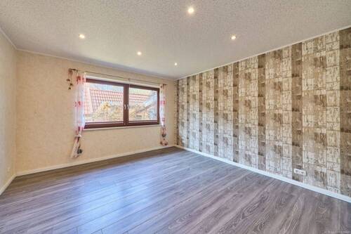 Zimmer Erdgeschoß, 13,9 m² - 