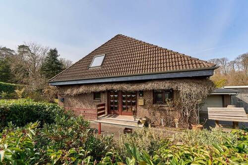 Blick zur Haustür - Einfamilienhaus mit 159,00 m&sup2; in Malente / Krummsee zum Kaufen