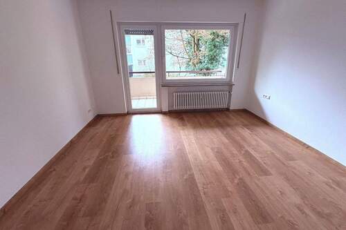Schlafzimmer - Etagenwohnung mit 78,60 m&sup2; in Stuttgart zum Kaufen